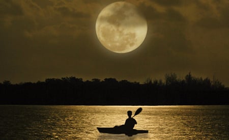 FULL-MOON-PADDLE